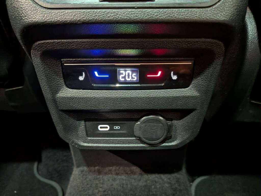 2022 Volkswagen Tiguan Highline R-Line 4MOTION Black Val-David - photo #20