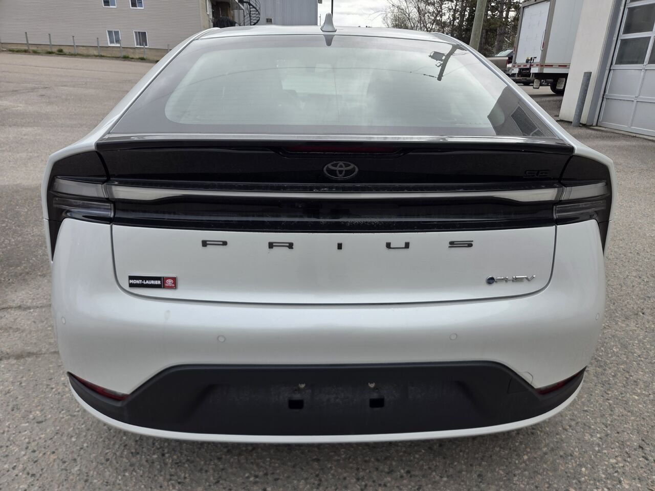 2025 Toyota PRIUS HYBRIDE BRANCHABLE White Mont-Laurier - photo #5