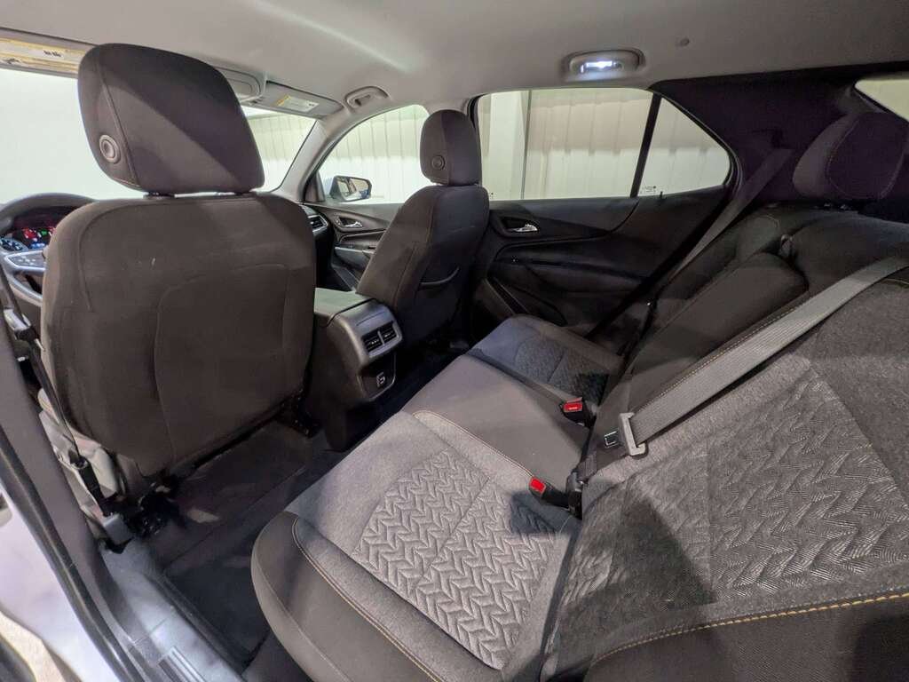 Chevrolet Equinox 2023 Blanc Val-David - photo #9