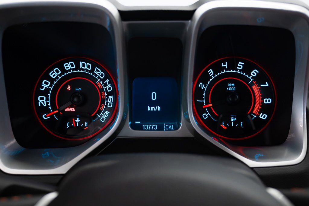 2011 Chevrolet Camaro 2dr Conv 2SS | PRICE IN USD | 14 of 50 White Kirkland - photo #8