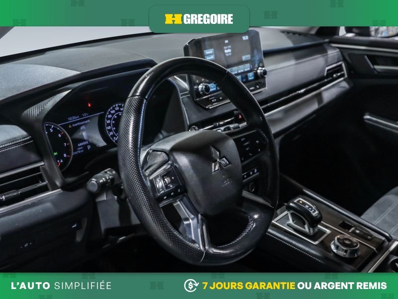 Mitsubishi Outlander 2022 Noir Saint-Eustache - photo #11