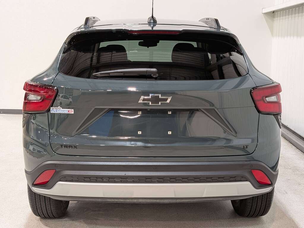 2025 Chevrolet Trax FWD 4dr LT Grey Val-David - photo #6