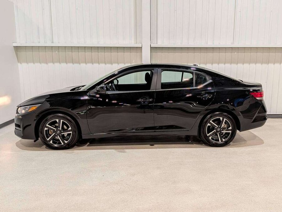 Nissan Sentra SV CVT 2024 Noir