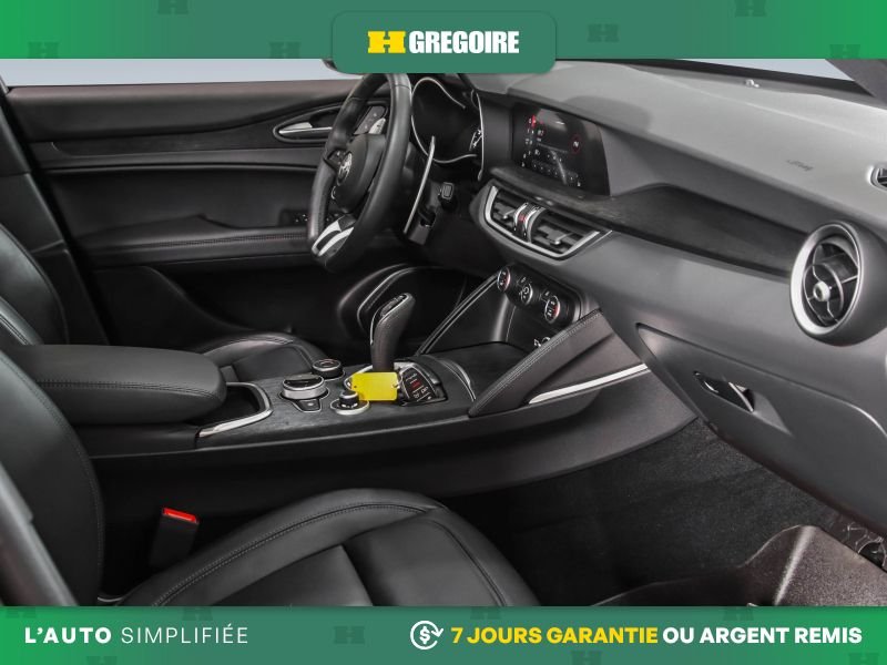 Alfa Romeo Stelvio 2022 Noir Laval - photo #30