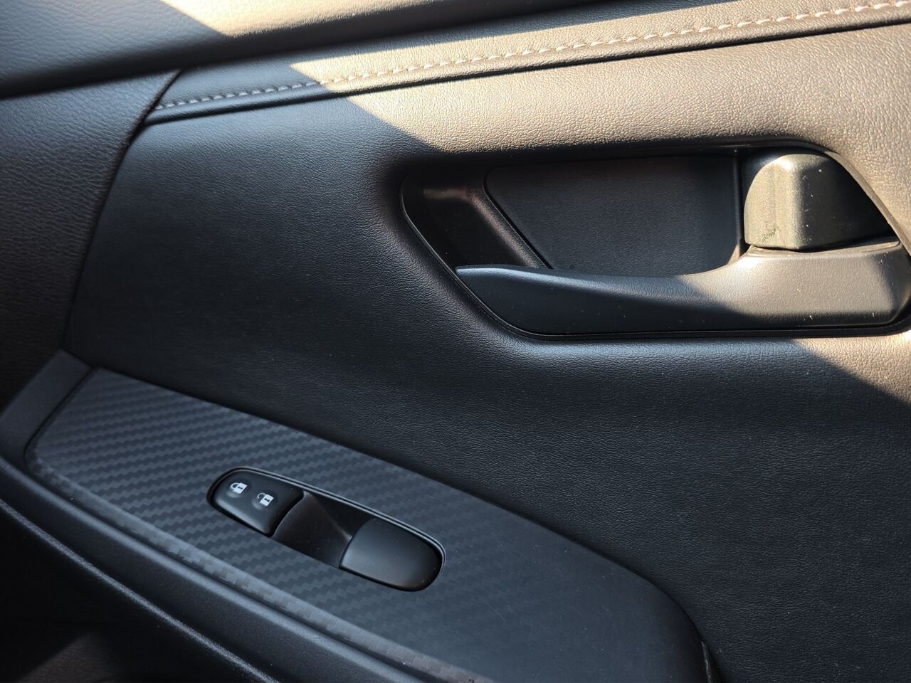 Nissan Sentra S Plus CVT, caméra de recul, commande audio au volant, Apple Carplay 2024 Noir Val-David - photo #17
