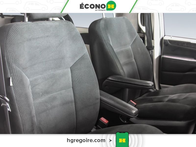 2016 Dodge GR Caravan White Blainville - photo #23