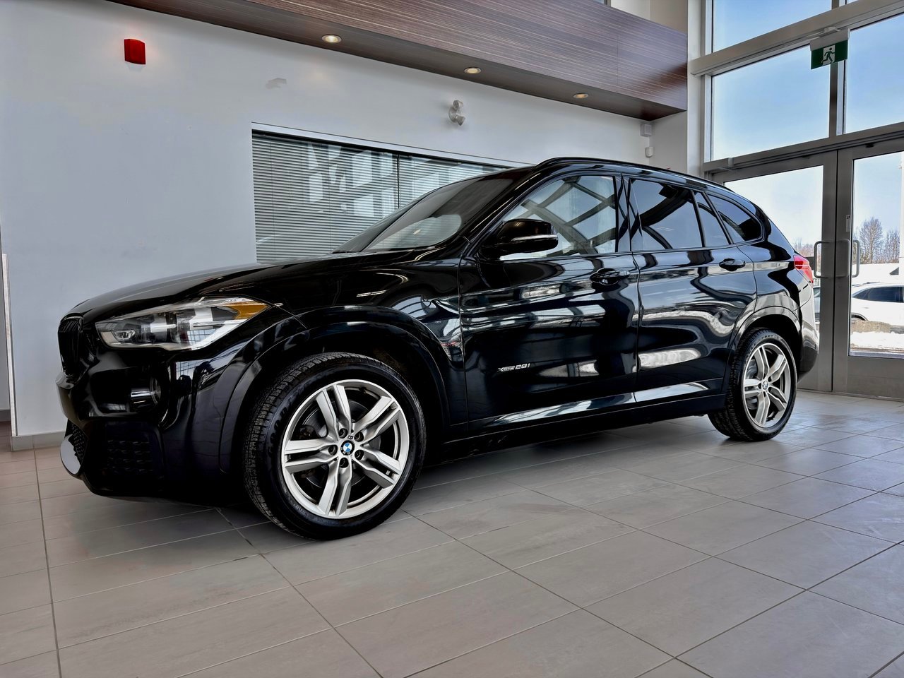 BMW X1 2017 Noir Notre-Dame-des-Prairies - photo #38