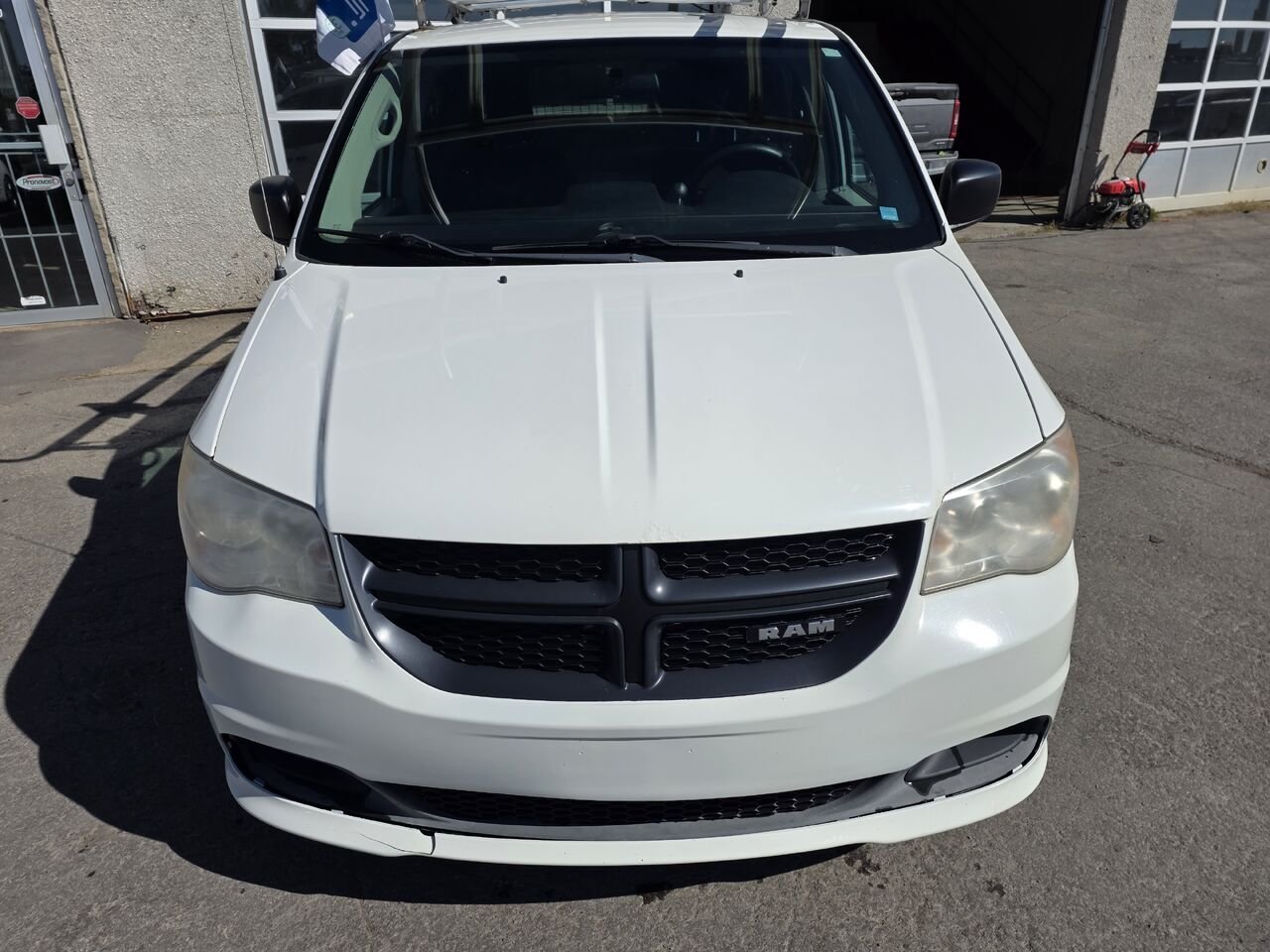 Ram Fourgon cargo 2013 Blanc Longueuil, - photo #6