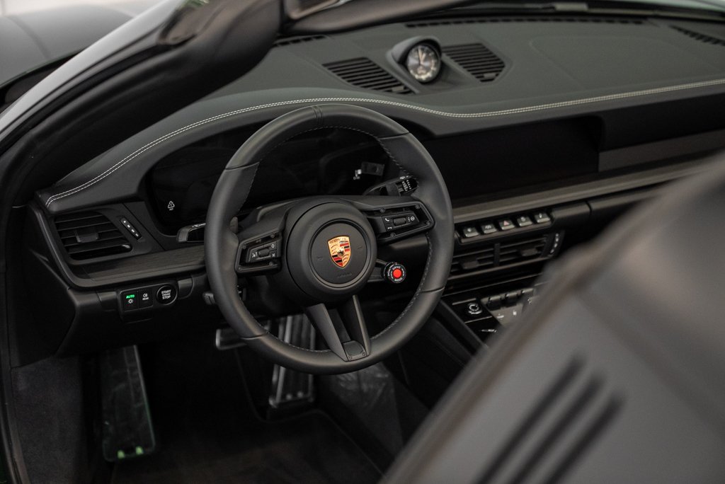 Porsche 911 Targa 4 GTS \\ No luxury TAX 2026 Vert Kirkland - photo #21