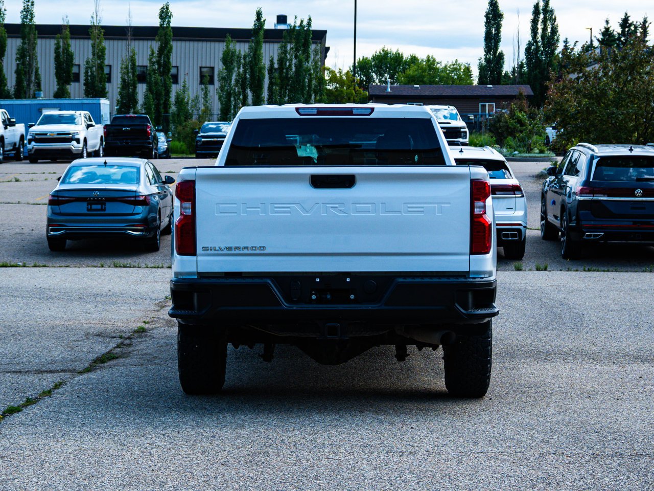 2022 Chevrolet Silverado 2500HD 4WD Crew Cab 159 Work Truck White Sherwood Park - photo #11