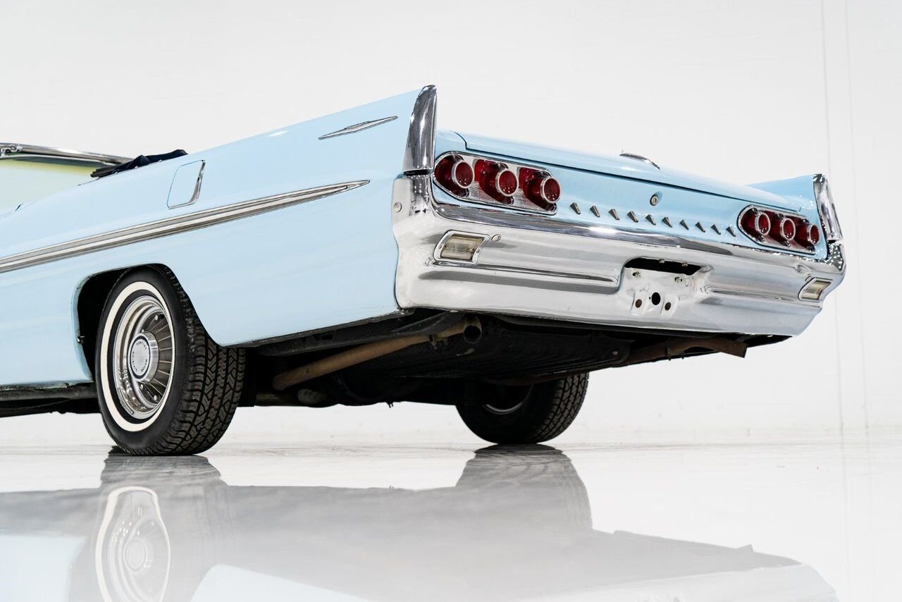 Pontiac Bonneville **PRIX EN USD**C8 Suffix 389cu.in. TriPower 4 Speed 1961 Bleu Montréal - photo #27