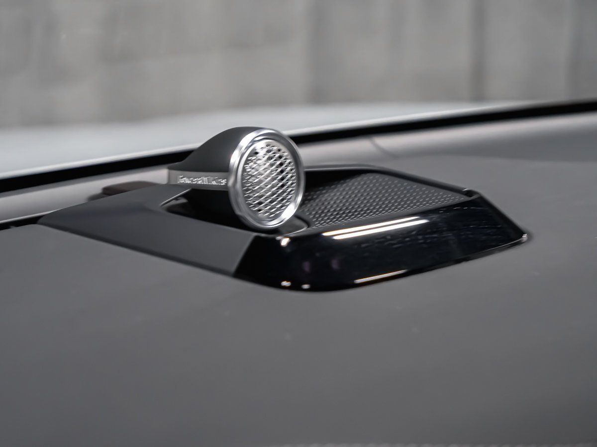 2025 Volvo EX90 ULTRA MAGS 22PO BOWER WIKINS Grey Montreal - photo #14