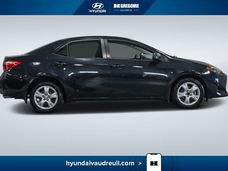 Toyota Corolla 2018 Bleu Laval - photo #12