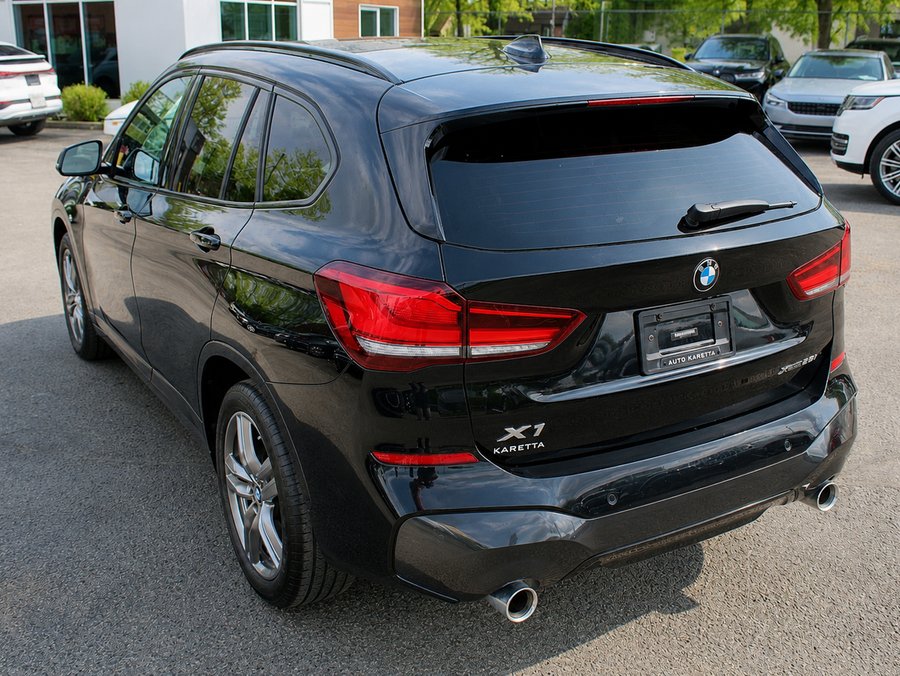 2021 BMW X1 2021 Black