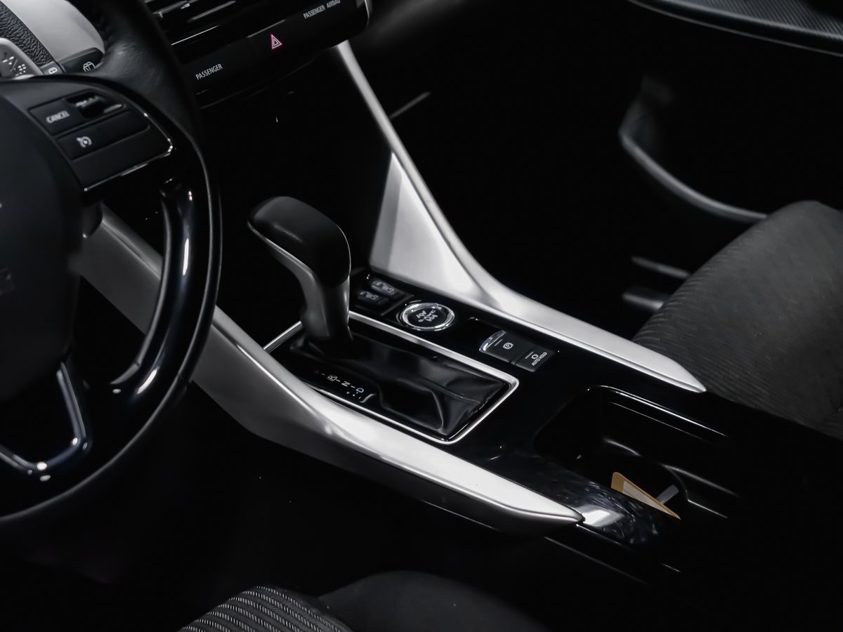 2024 Mitsubishi Eclipse Cross SE Grey Montreal - photo #6