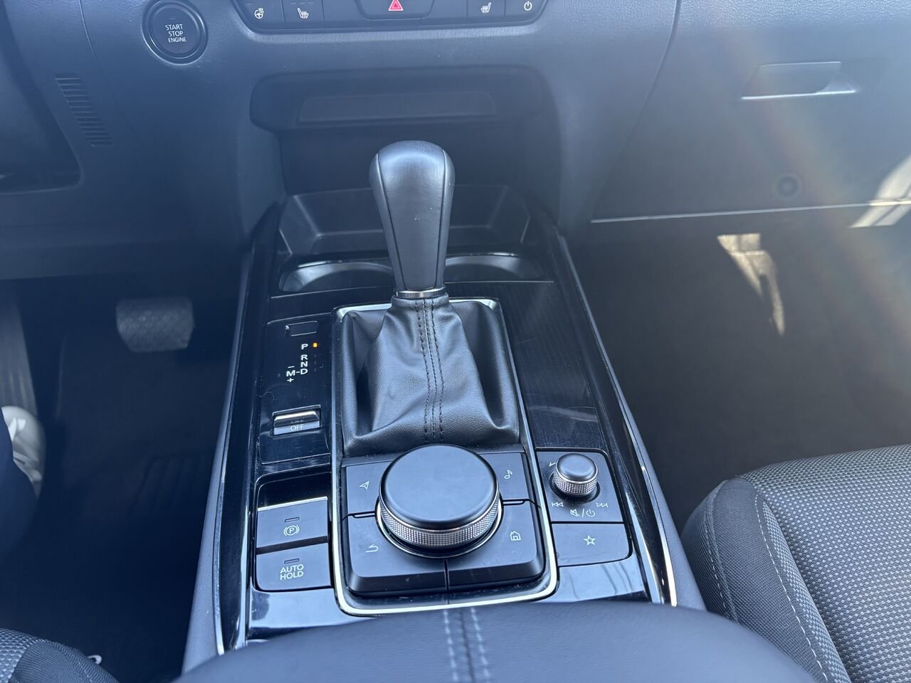 2025 Mazda CX-30 GS TI White Montmagny - photo #16
