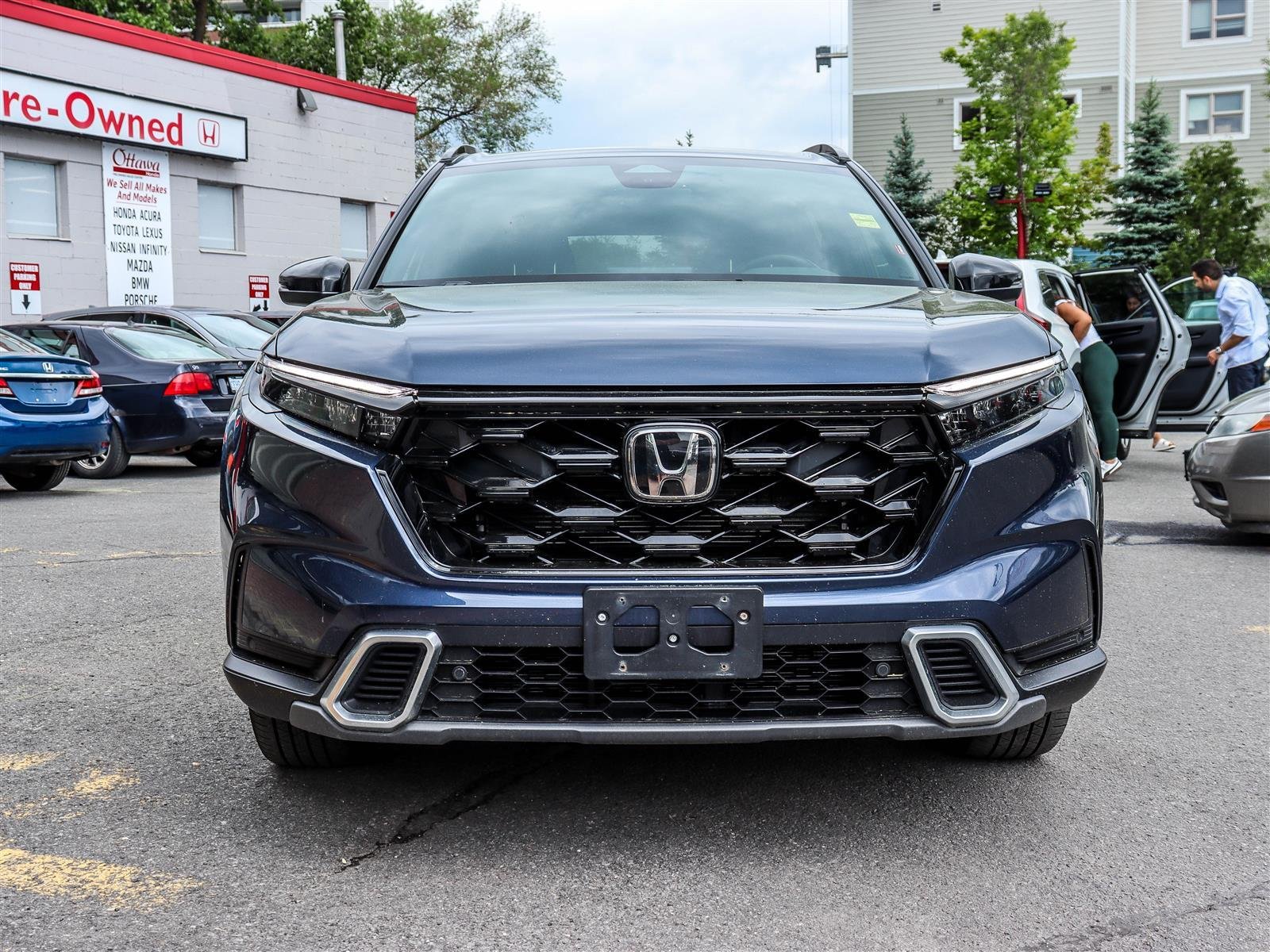 Honda CR-V hybride Touring 2023 Blue Ottawa & Gatineau - photo #1