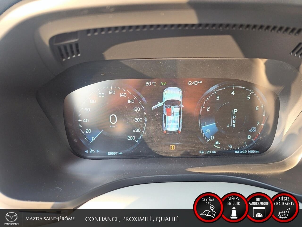 Volvo XC60 T6 Momentum | TOIT OUVRANT | CUIR | AWD | 2019 Gris Saint-Jérôme - photo #15