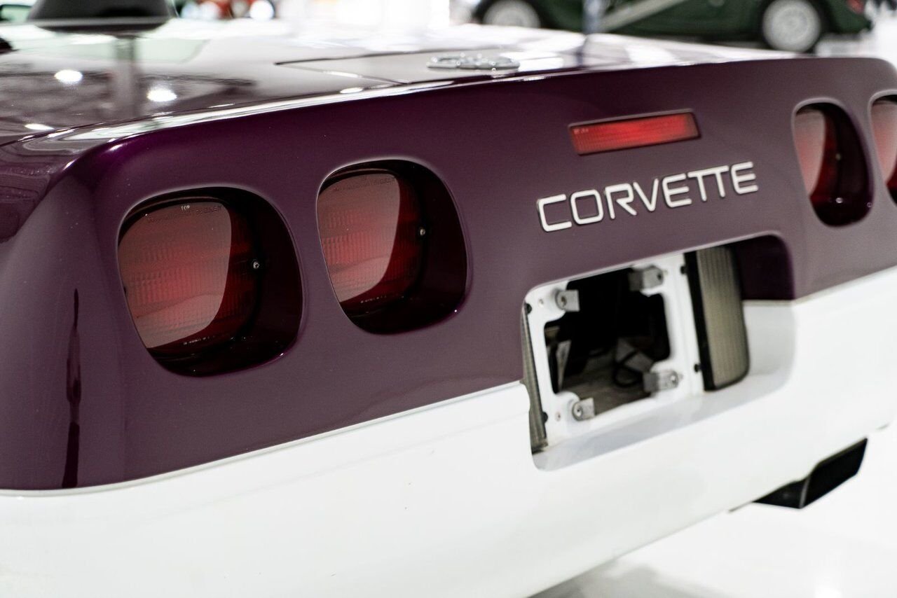 1995 Chevrolet Corvette Convertible Pace Car Pink Montreal - photo #49