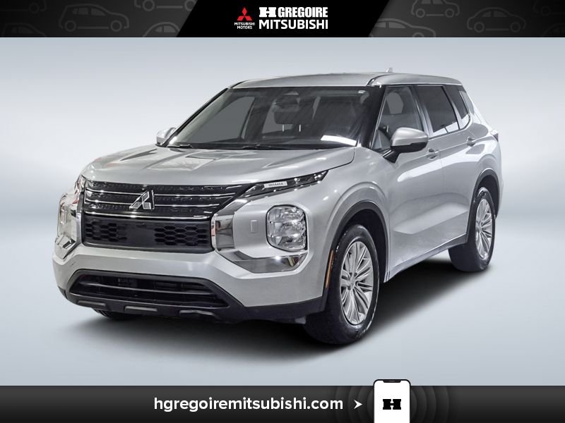2022 Mitsubishi Outlander Grey Blainville - photo #2