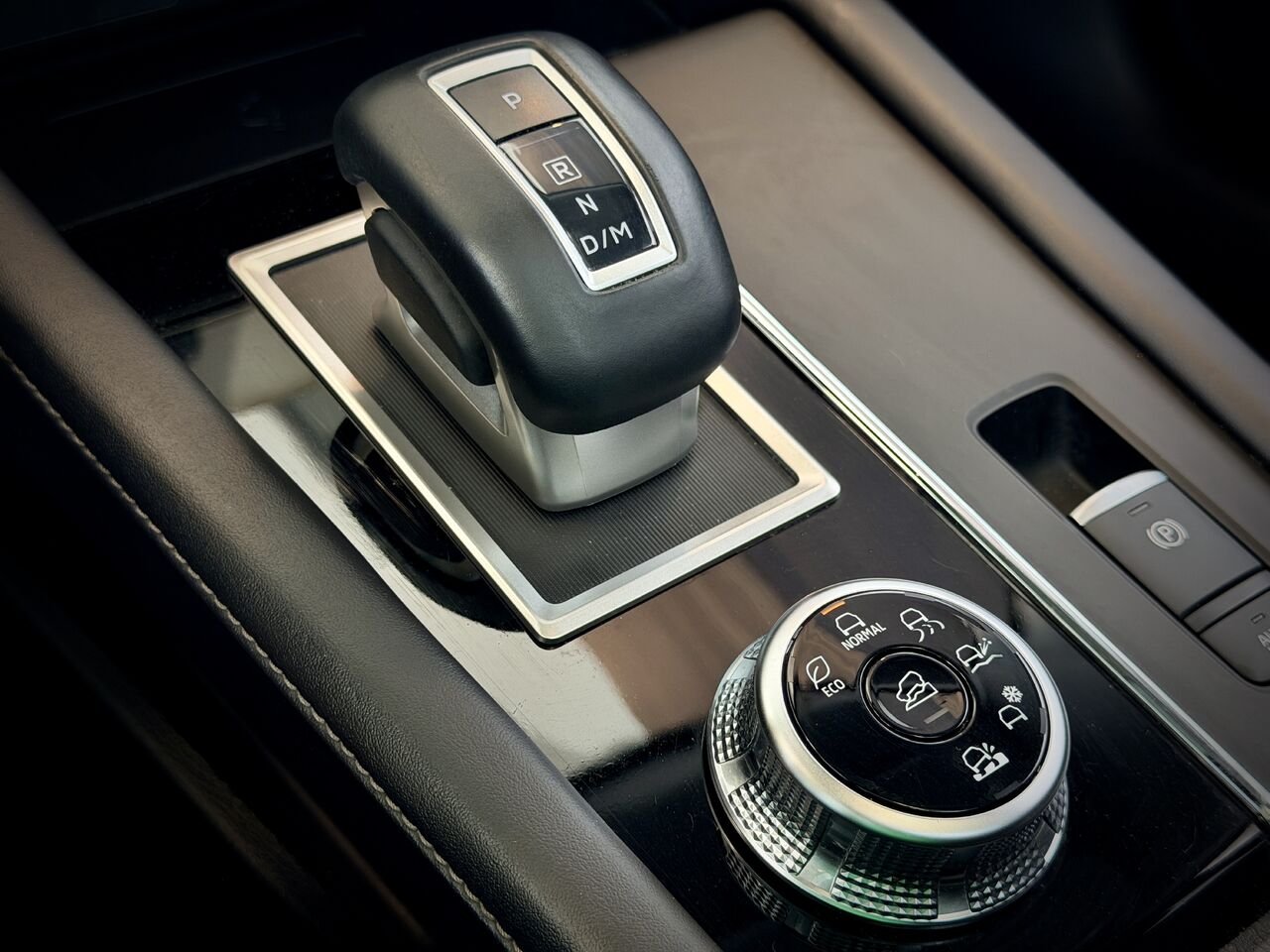 2024 Mitsubishi Outlander Bronze Notre-Dame-des-Prairies - photo #24