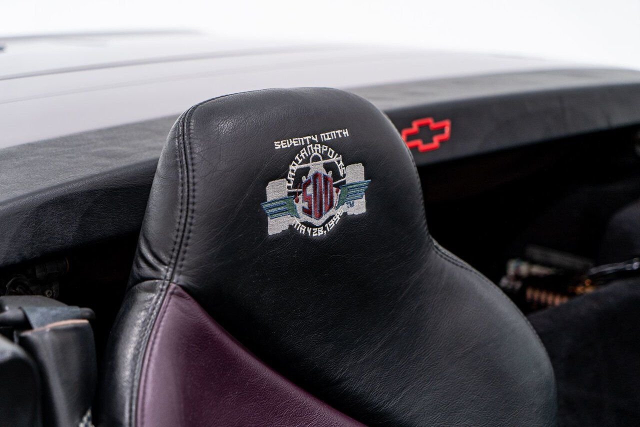 1995 Chevrolet Corvette Convertible Pace Car Pink Montreal - photo #81