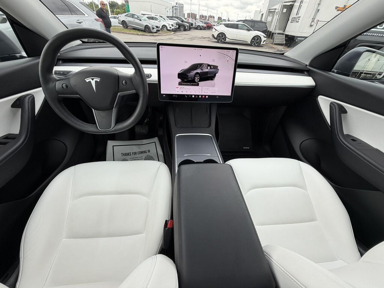 Tesla Model Y LONG RANGE AWD 7 PASSAGERS 2022 Argent Laval - photo #16