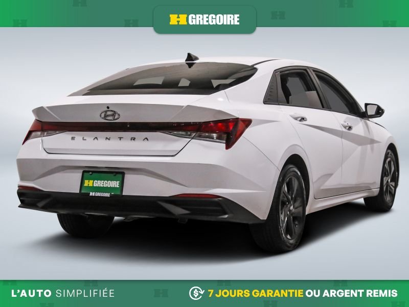 2022 Hyundai Elantra White Laval - photo #8