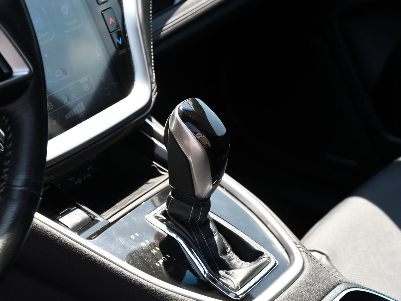 2022 Subaru Outback Limited Black Saint-Hyacinthe - photo #28