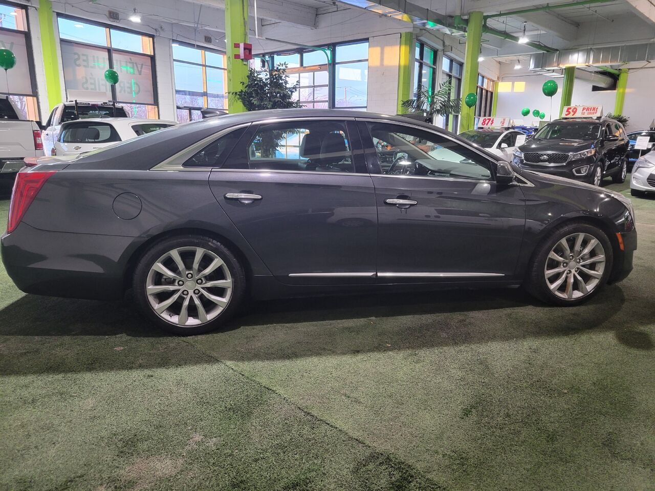 2017 Cadillac XTS Black  - photo #6