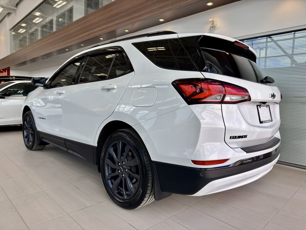 Chevrolet Equinox 2024 Blanc Notre-Dame-des-Prairies - photo #8