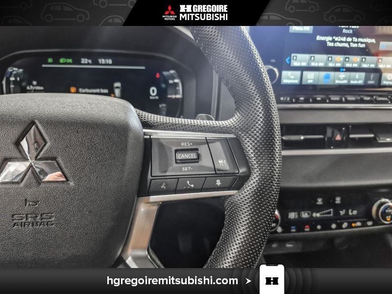 2023 Mitsubishi Outlander Plug-In Hybrid Black Laval - photo #23