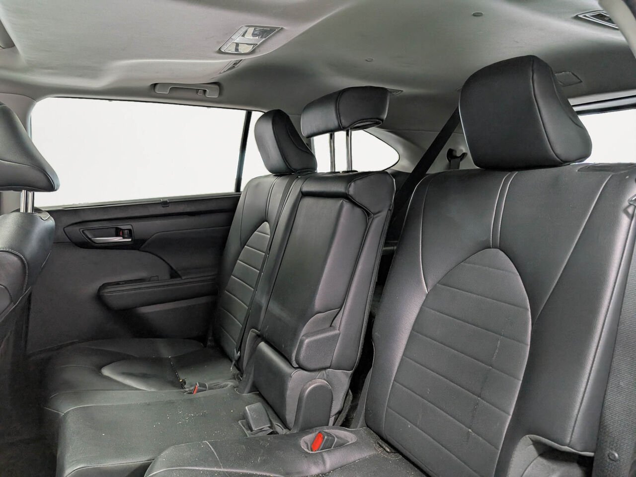 Toyota Highlander XLE/AWD/SIÈGES CHAUFFANTS/VOLANT CHAUFFANT/TOIT OUVRANT/BLUETOOTH/AC BIZONE 2023 Frisson glacé nacré Sherbrooke - photo #7