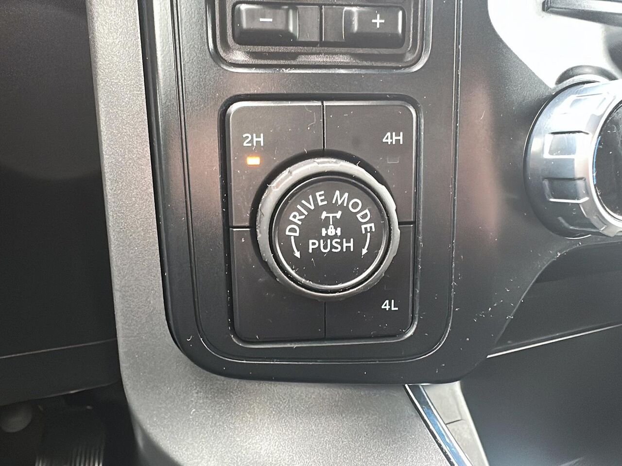 2025 Ford F-150 Grey Rouyn-Noranda - photo #13
