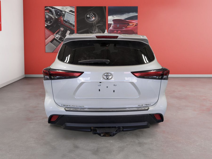 2023 Toyota Highlander 2023 Wind Chill Pearl
