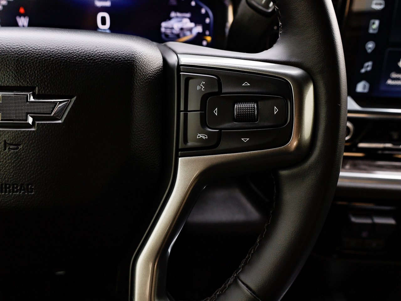 2024 Chevrolet Silverado 2500HD 4WD Crew Cab 159 LTZ White Sherwood Park - photo #24