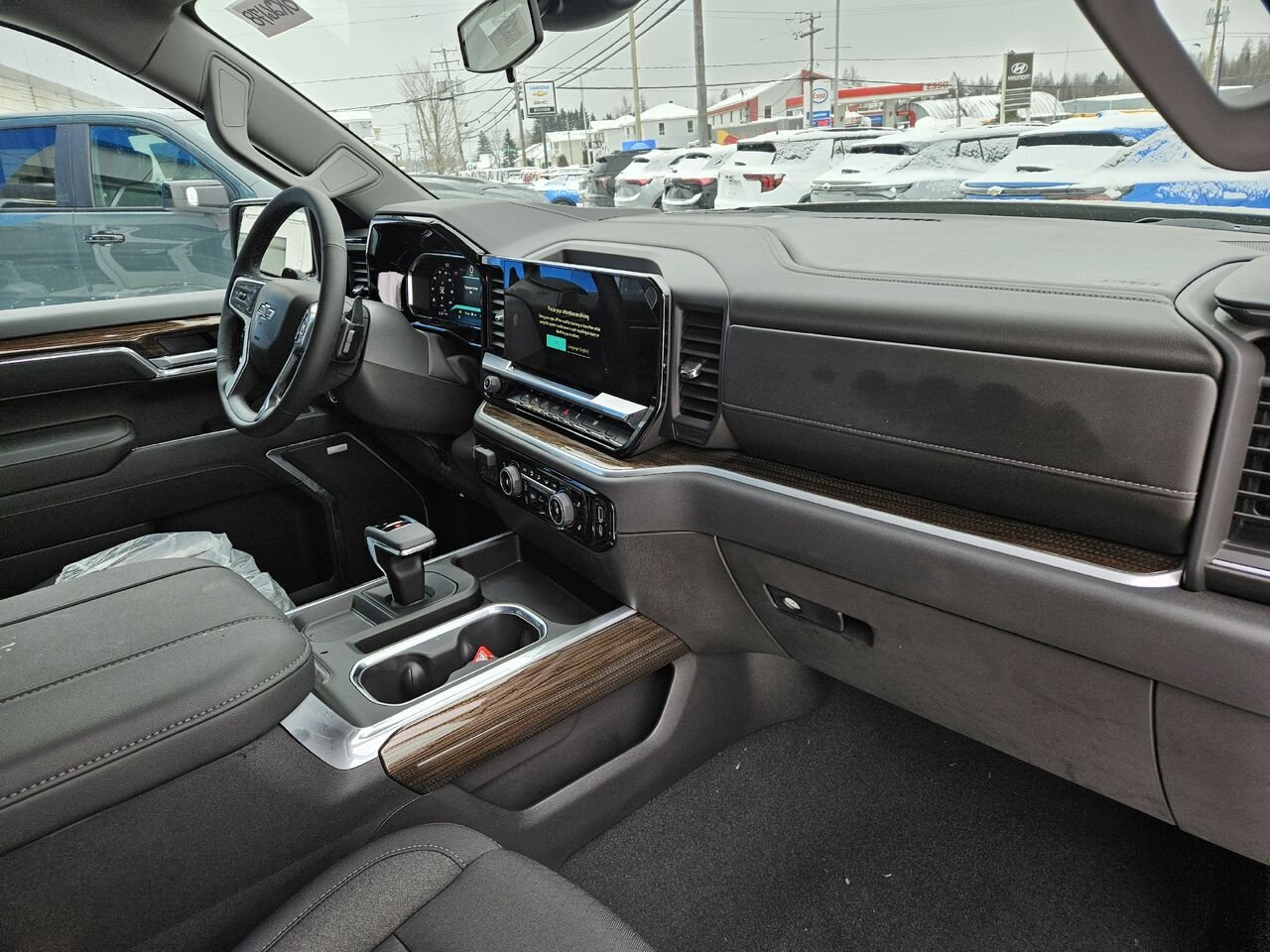 Chevrolet Silverado 1500 RST cabine multiplace 4RM 157 po 2026 Sables blancs Thetford Mines - photo #16