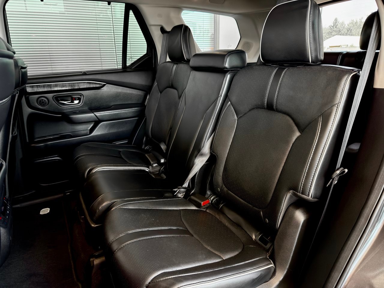 2025 Honda Pilot gray Notre-Dame-des-Prairies - photo #18