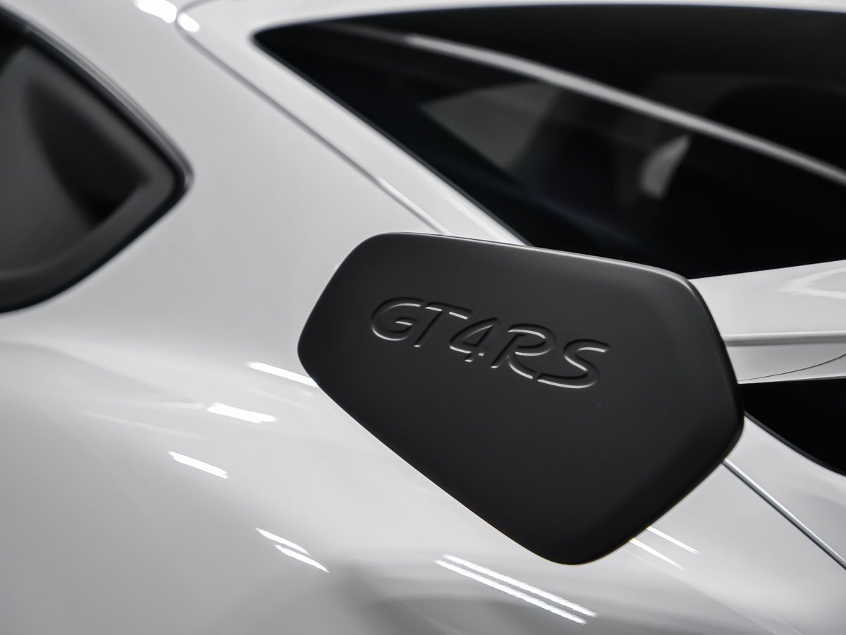 Porsche 718 Cayman GT4 RS 2025 Blanc Montréal - photo #8