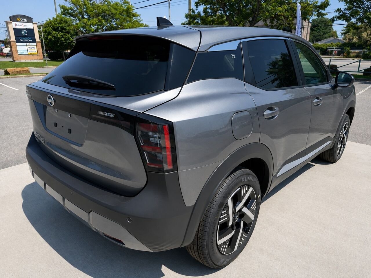 NISSAN Kicks KICKS SV FWD 2026 Gris poudre métallisé Châteauguay - photo #5