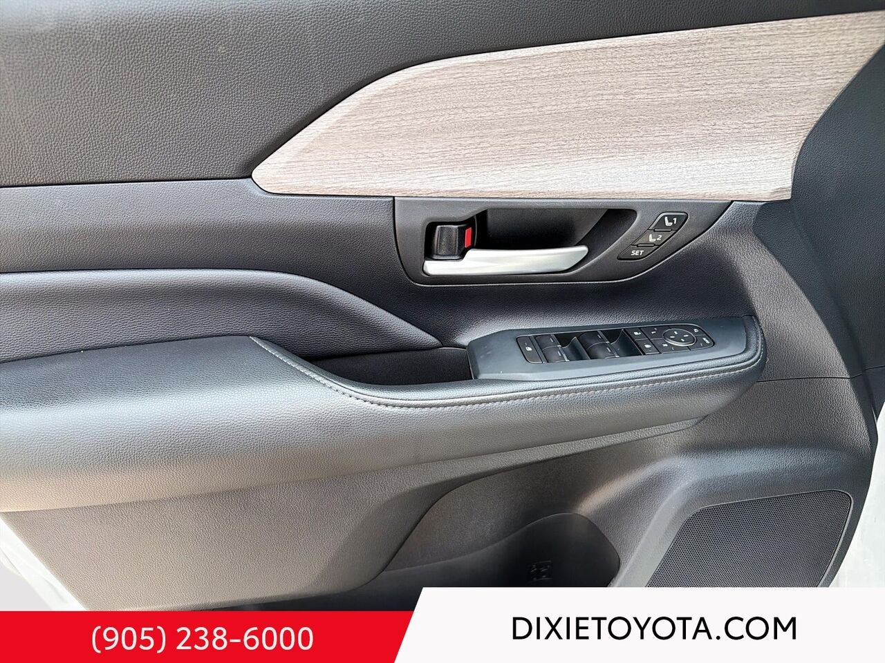 2025 Toyota Grand Highlander HYBRID LIMITED AWD / HEATED AND VENTILATED SEATS / MOONROOF / ALLOY WHEELS / CARPLAY AND ANDROID AUTO White Mississauga - photo #7