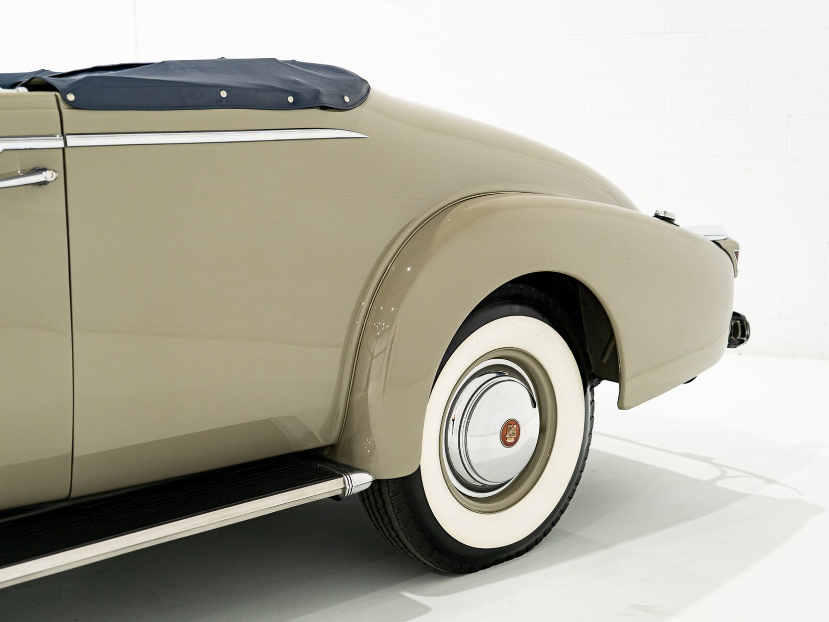 Cadillac Series 75 1 of 27 built. Former CCCA National first prize winner *PRICE IN USD* 1939 Brun Montréal - photo #28