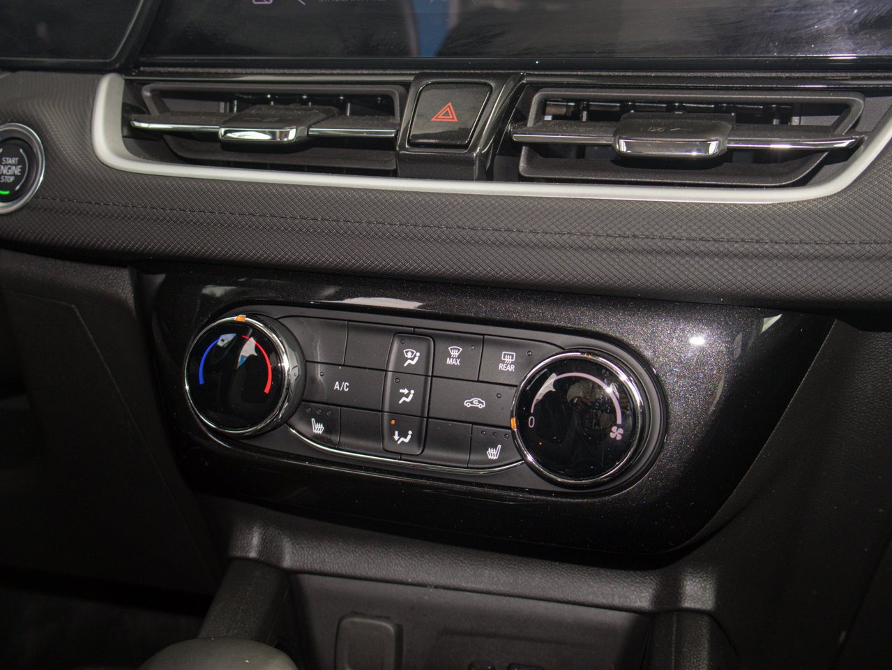 2026 Chevrolet Trailblazer AWD 4dr LT Black Sherwood Park - photo #26