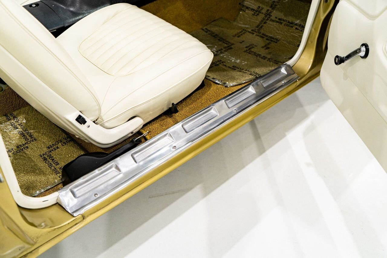 Dodge Challenger *PRIX EN USD* Convertible Fully restored to desirable specifications 1971 Or Montréal - photo #77
