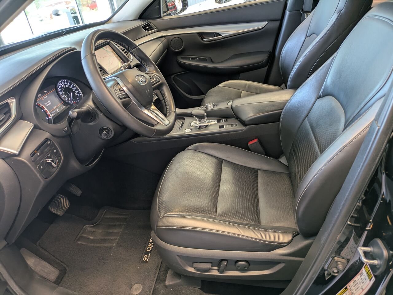 2019 INFINITI QX50 Black Gatineau - photo #16