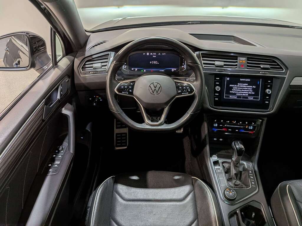 2022 Volkswagen Tiguan Highline R-Line 4MOTION Black Val-David - photo #13