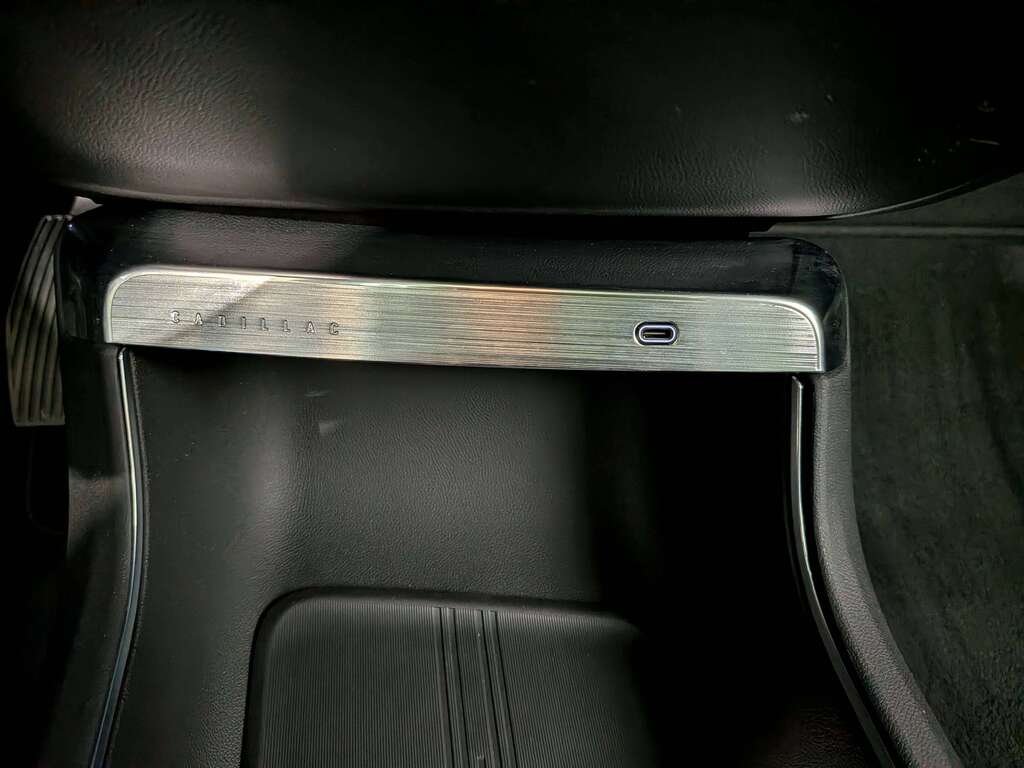 2024 Cadillac LYRIQ 4dr Tech w/1SA Grey Val-David - photo #28