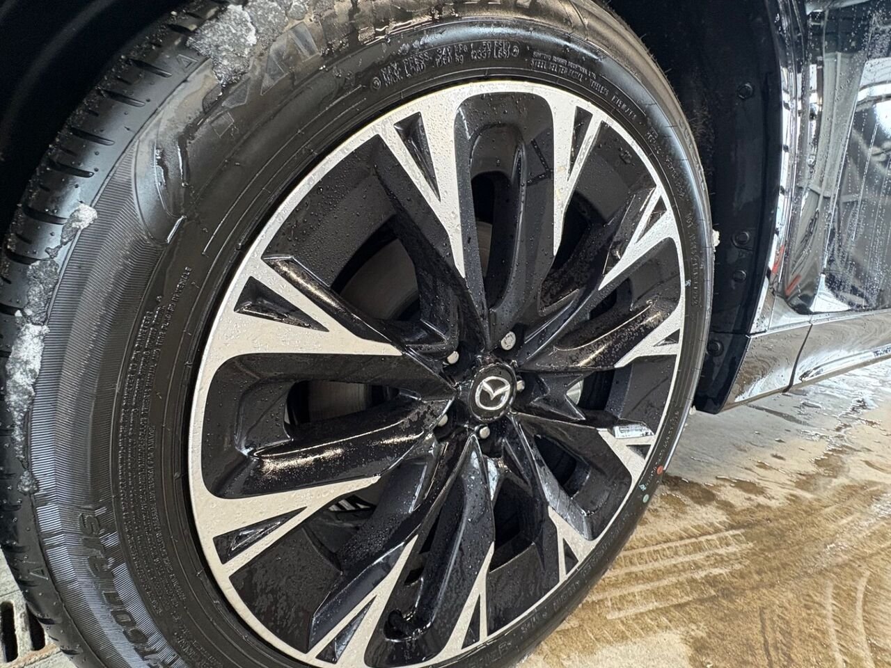 2026 MAZDA CX-90 PHEV Signature TI Jet Black Mica Châteauguay - photo #5