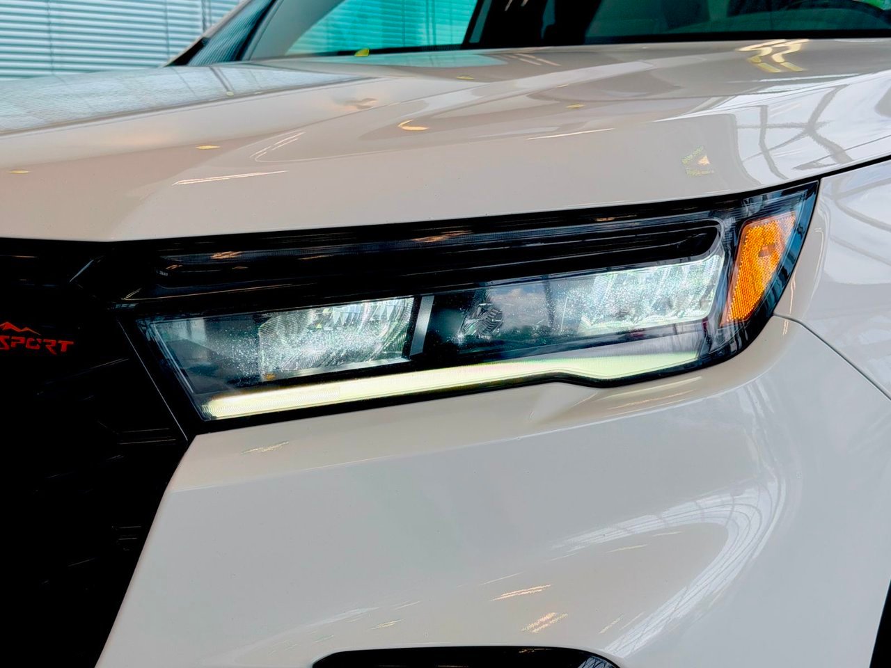 Honda Pilot 2023 Blanc Notre-Dame-des-Prairies - photo #2
