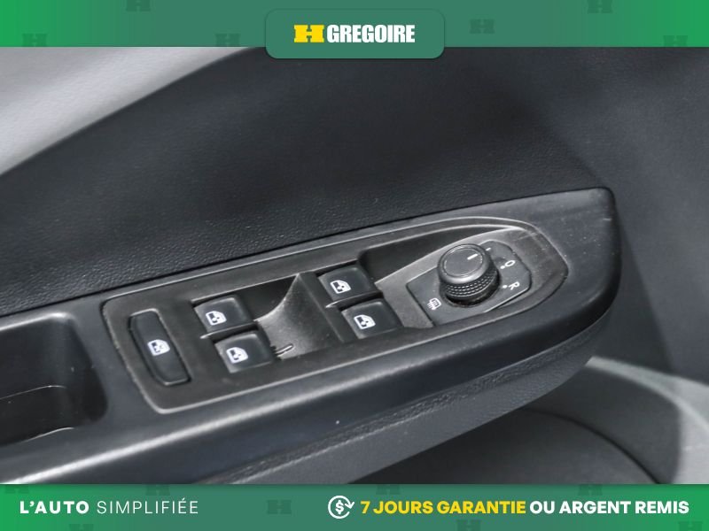 Volkswagen Taos 2024 Argent Laval - photo #15